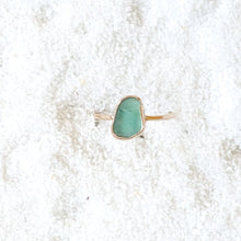 Load image into Gallery viewer, gold sea glass ring (size 8)
