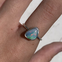 Load image into Gallery viewer, silver opal (size 7)
